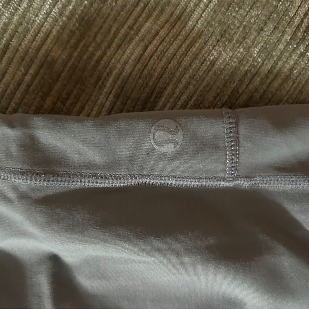 lululemon athletica Women's Gray Capris